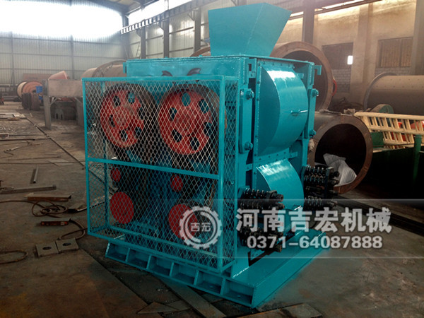 70-140目機制砂生產小型設備,推薦四輥破碎機！