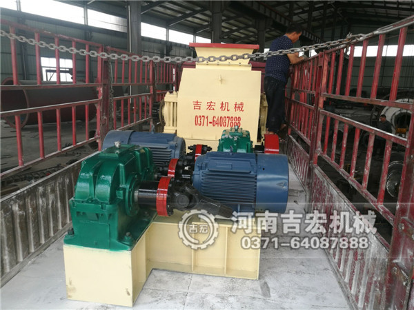 1200&times;1000對輥破碎機發(fā)往湖北